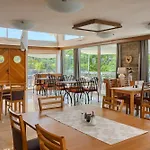 فندق Hotel Porec بوريتش