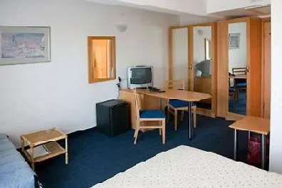 מלון Hotel Porec