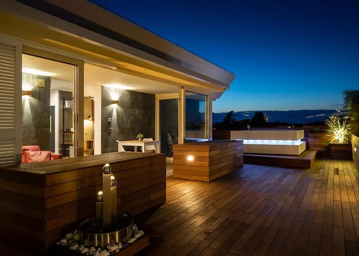 מלון Hotel Porec 3*