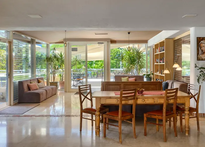 מלון Hotel Porec פורץ