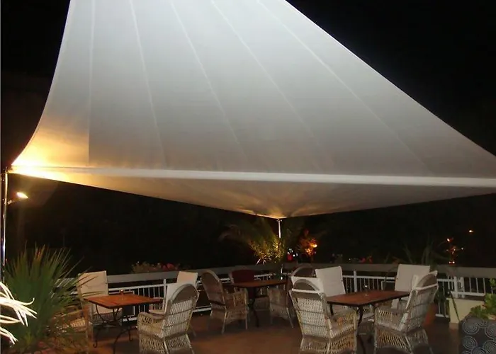 מלון Hotel Porec 3*