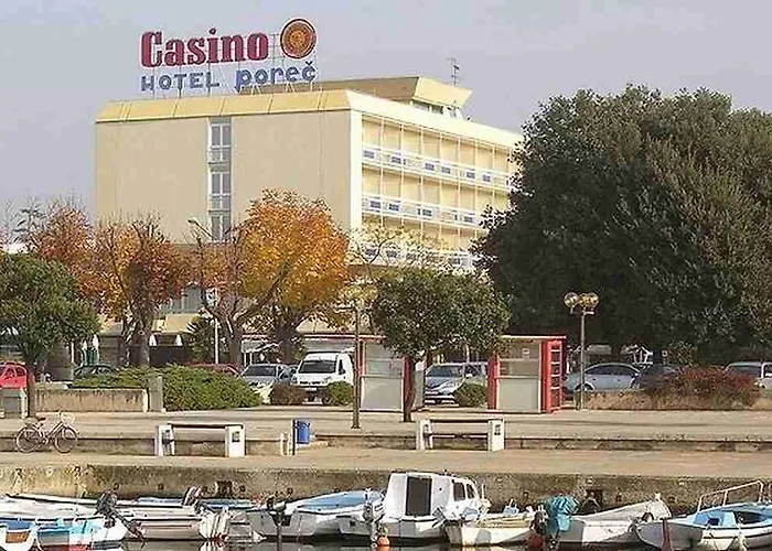 מלון Hotel Porec פורץ