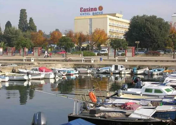 Hotel Porec מלון פורץ