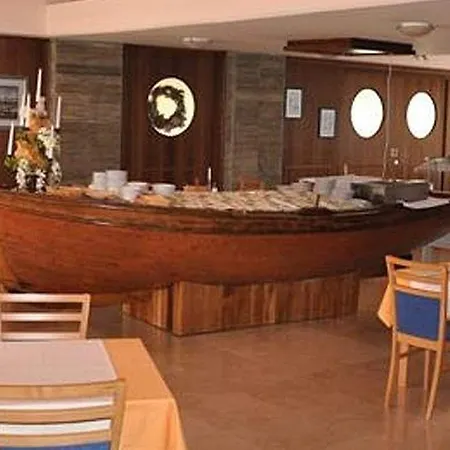 Hotell Hotel Porec 3*
